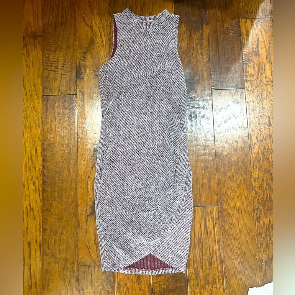 Sleeveless dress